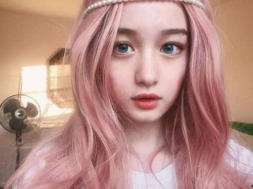 网红戴伊芙琳吃瓜,揭秘娱乐圈吃瓜背后的故事