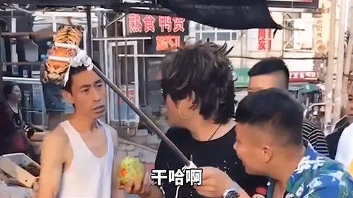 网红吃瓜不给钱,引发网友热议  第1张