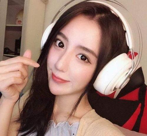 网红馥雅吃瓜是真的吗还是假的,真相还是炒作？揭秘网红馥雅吃瓜之谜  第2张